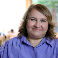 Verybig sharonsalzbergheadshot2015